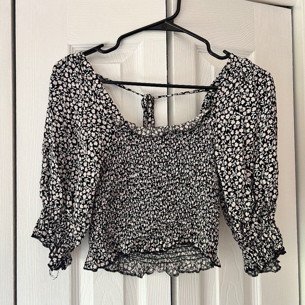 Francesca’s Floral Ruffle Top